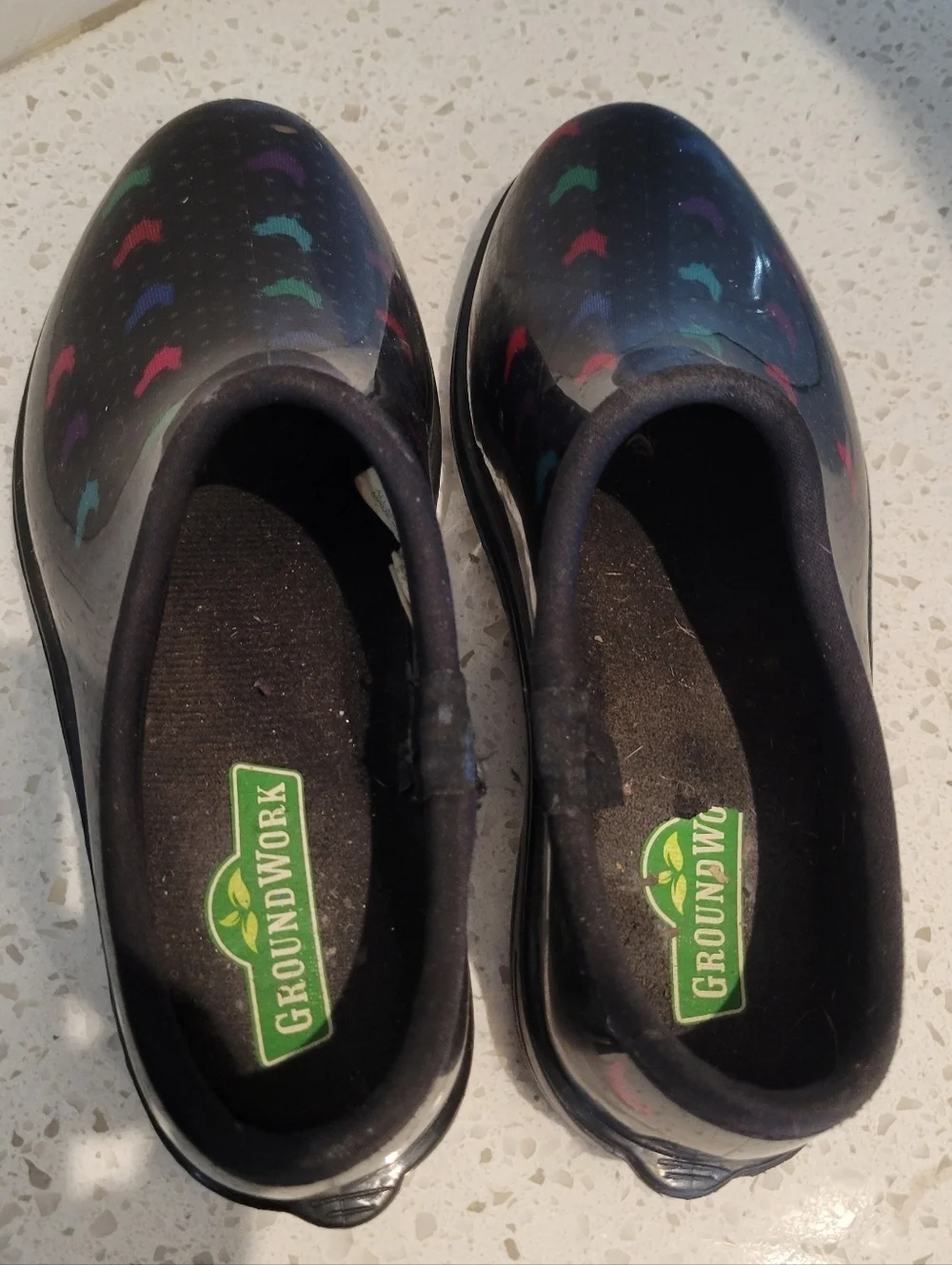Groundworks Black Rain Clogs w/ Multicolor Heart Accents | Slip-On | Size 7